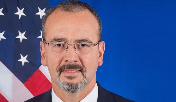 Godfrey publikon agjendën e Trumpit: Sot është një ditë e shkëlqyer për Kosovën e Serbinë