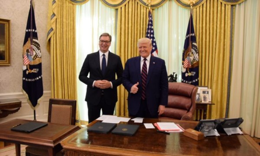 Vuçiq e qet një foto me Trumpin, thotë se Serbia ka arritur marrëveshje të mirë