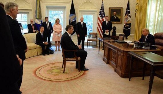 Pasi ia siguroi Kosovës njohjen nga Izraeli, Trumpi e uli para vetes edhe Vuçiqin