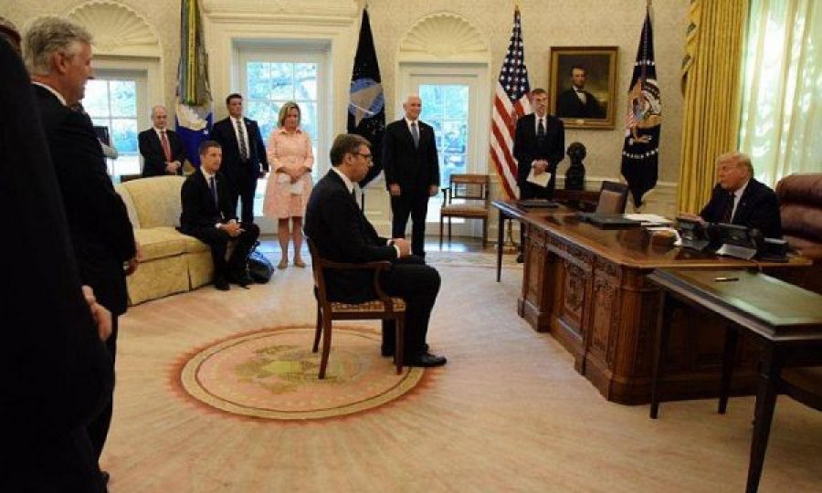 Pasi ia siguroi Kosovës njohjen nga Izraeli, Trumpi e uli para vetes edhe Vuçiqin