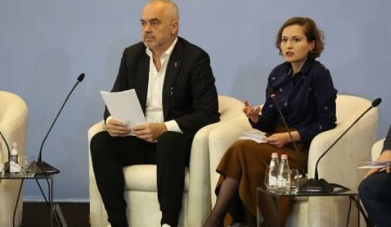 Ministrja Shahini thotë se do të largohet nga Shqipëria, “E kam lajmëruar edhe Kryeministrin”
