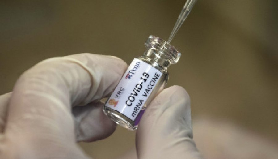 Fillon prodhimi i 30 milionë dozave të vaksinës së Oksfordit, të porositura nga Britania