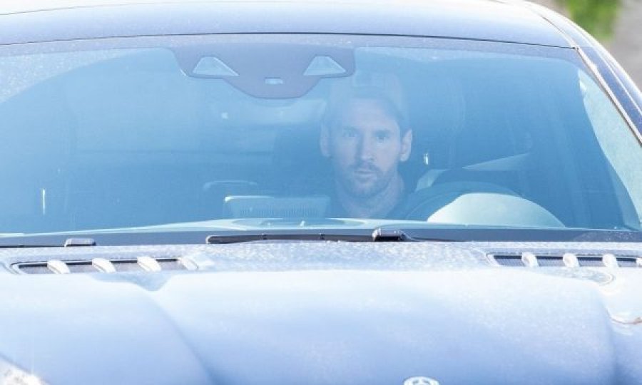 Messi kthehet në stërvitje për herë të parë që prej se kërkoi largimin nga Barça