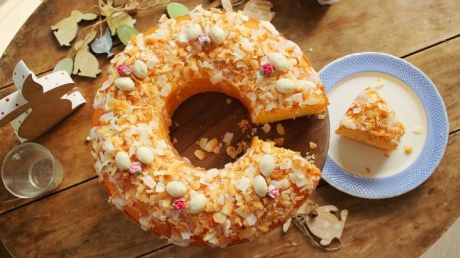 Receta e Cekës - Savarin me rrush të tharë