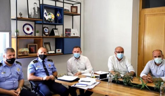 Zemaj zhvillon takime me përfaqësues të institucioneve, shqyrtohen masa të reja anti-Covid