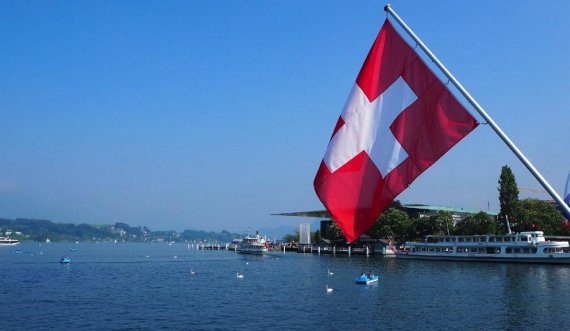 Zvicra heq nga lista e vendeve “me rrezik të lartë”disa shtete, ja kush mund të udhëtojë atje