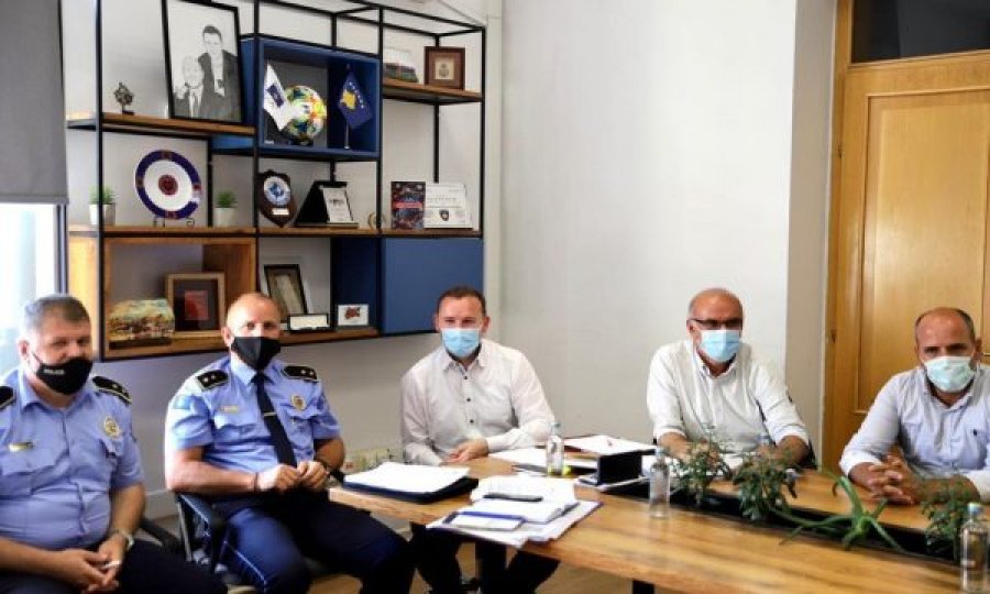 Zemaj zhvillon takime me përfaqësues të institucioneve, shqyrtohen masa të reja anti-Covid