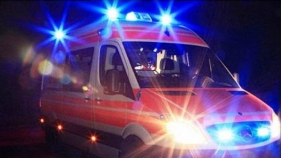 Ishte në gjendje te rëndë nga koronavirusi, 19-vjeçarja përdhunohet në ambulancë nga punonjësi që duhet ta çonte në spital