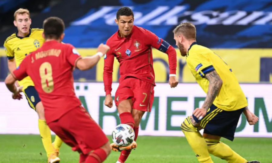 Ronaldo dygolësh në rikthim për Portugalinë, Franca mposht Kroacinë