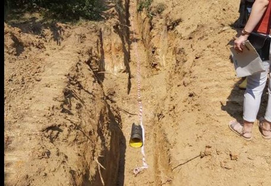 Lladrovci i ndërpret punën kompanisë në Drenas, kishte dyshime mbi cilësinë e gypave të kanalizimit