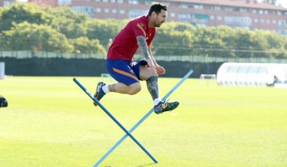 Messi duket i etur për futboll, stërvit edhe në ditën kur Barcelona është në pushim 