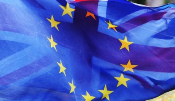 Londra hedh poshtë ultimatumin e BE’së për projektligjin e Brexit