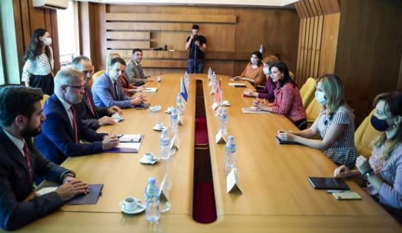 Reforma e sistemit të drejtësisë, Shqipëria ndihmon Kosovën me ekspertë