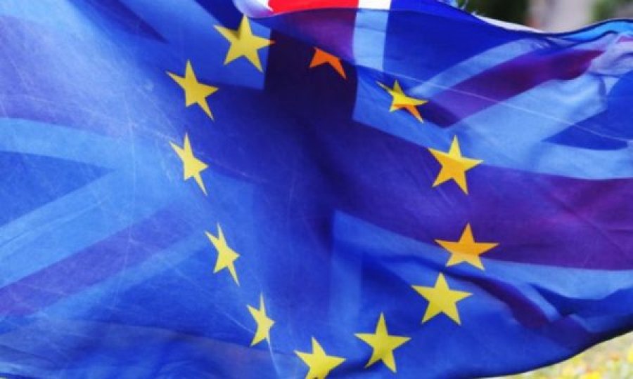 Londra hedh poshtë ultimatumin e BE’së për projektligjin e Brexit