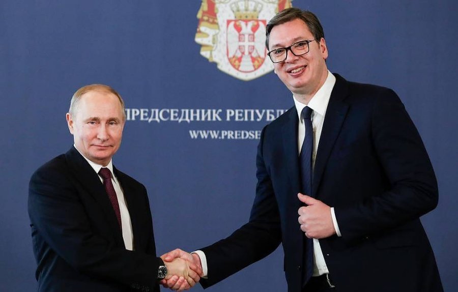 E ofenduan për marrëveshjet në Uashington, tash Kremlini tregon se ishte Vuciq që kërkoi telefonatë me Putinin