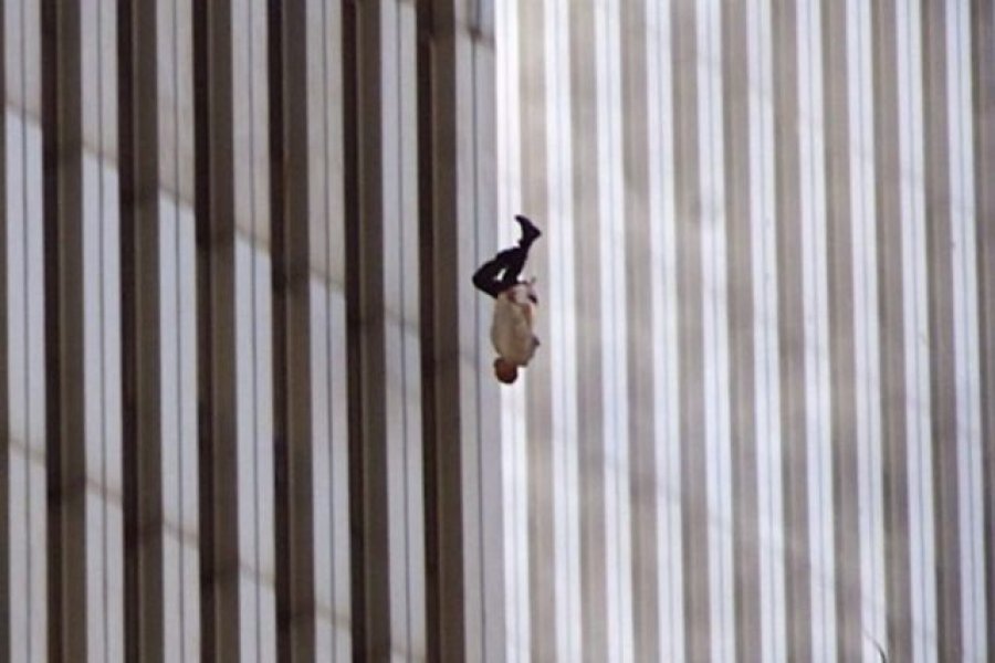 11 shtator 2001: Misteri i një fotoje të një dite tragjike