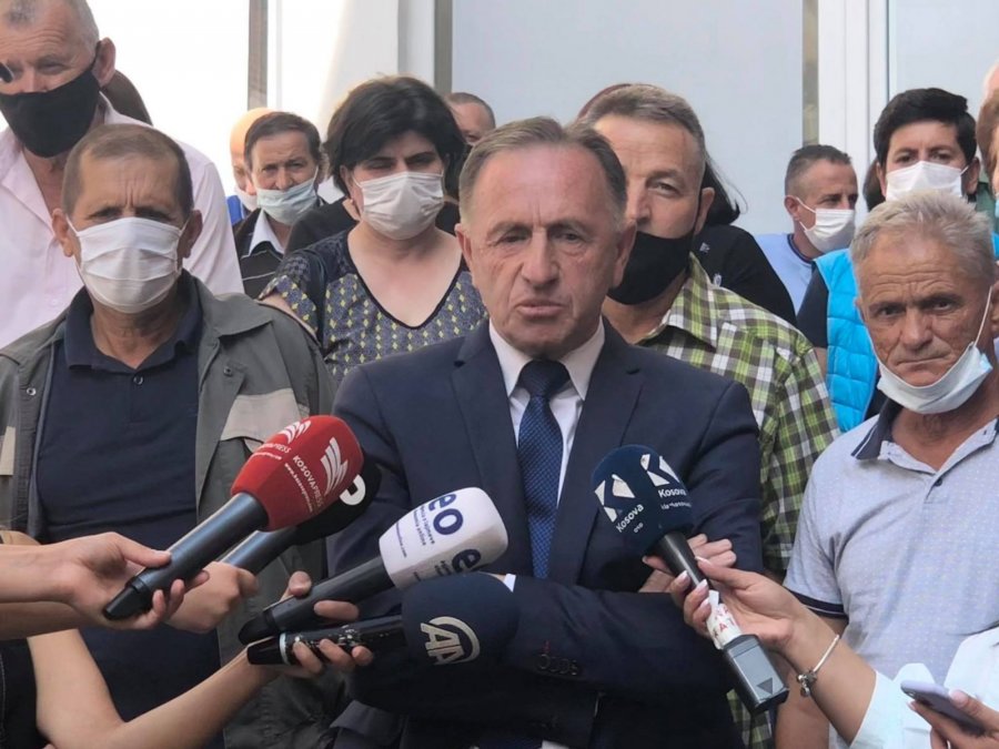 Protestojnë punëtorët teknik dhe të sigurimit fizik në shëndetësi, kërkojnë 300 euro shtesë