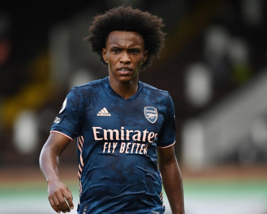 Willian shkëlqen me tri asistime dhe i ndihmon Arsenalit ta mundë Fulhamin në debutimin e tij