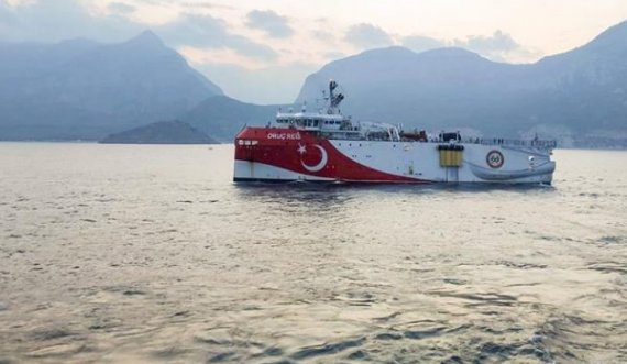Turqia dërgon edhe një anije tjetër për shpim në Detin e Zi