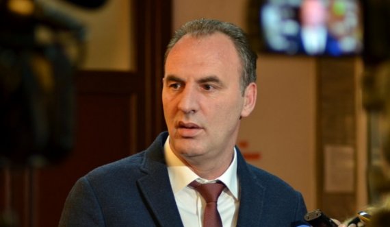 Gjoshi: Fatmir Limaj ka qenë kundër Thaçit e UÇK-së