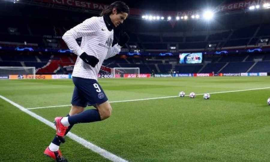 Cavani synon të transferohet në Barcelonë