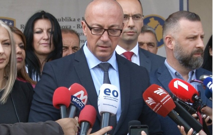 Fehlinger del me propozim: Kosova dhe BE ta shpallin organizatë terroriste Listën Srpksa