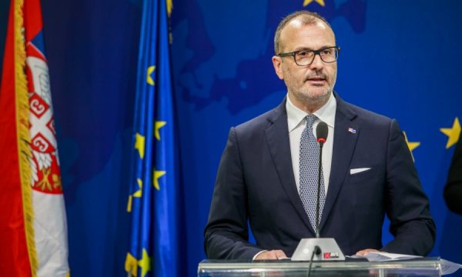 Zyrtari i BE-së paralajmëron: Raundet e ardhshme të dialogut Kosovë-Serbi, edhe më të vështira