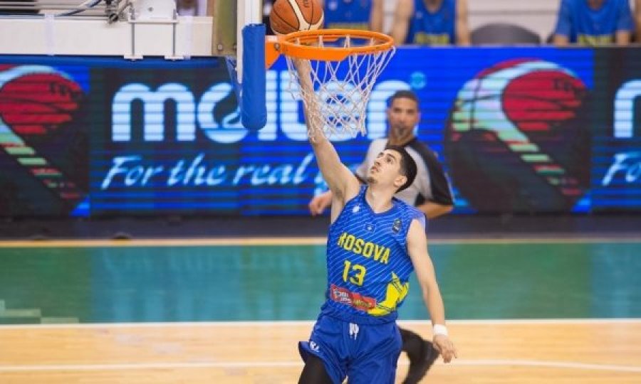 Basketbollisti kosovar nënshkruan me klubin britanik