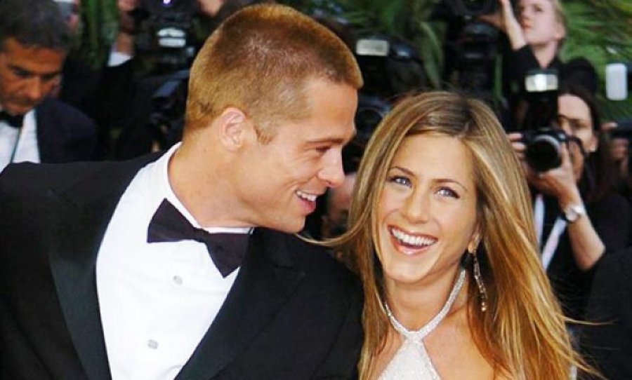 Pas ndarjes me Angjelinen, Brad Pitt vrapon tek prehëri i Jennifer Anistonit