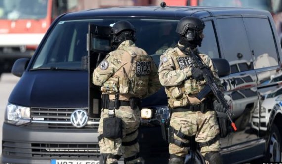 Arrestohen nëntë serbë të Bosnjës nën akuzat për krime të luftës
