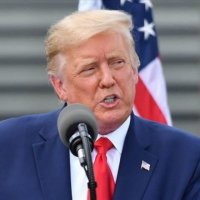 Trump iu flet udhëheqësve botërorë për marrëveshjen Kosovë-Serbi