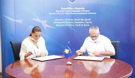 MKRS nënshkruan memorandum bashkëpunimi me Institutin Albanologjik të Prishtinës  
