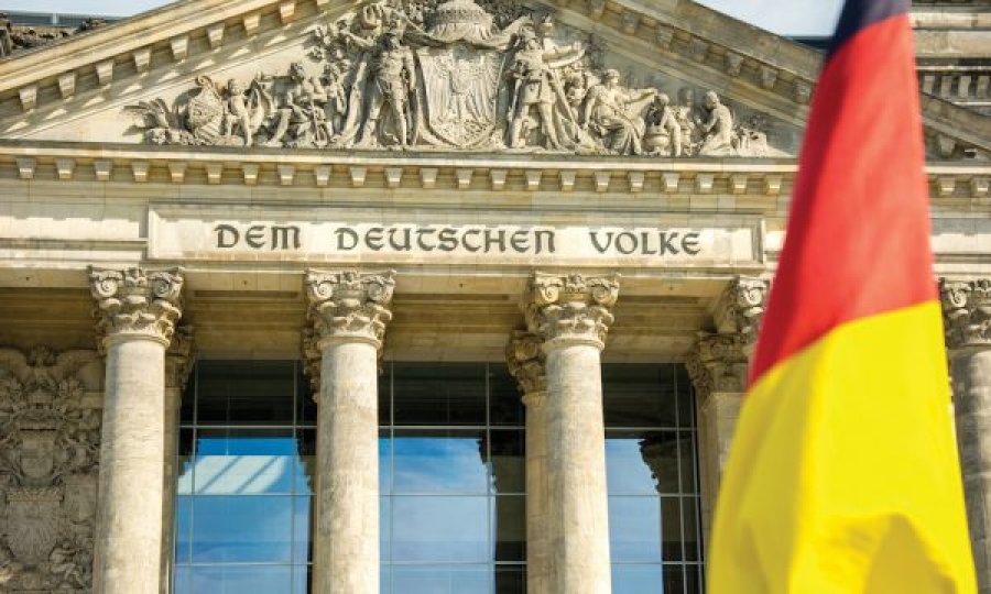  Gjermania planifikon të marrë 100 miliardë euro borxh vitin e ardhshëm 