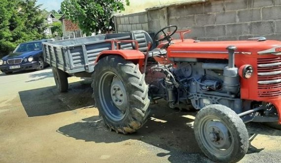 Suharekë: Po ngiste traktorin, nga pakujdesia lëndon tre fëmijë kosovarë