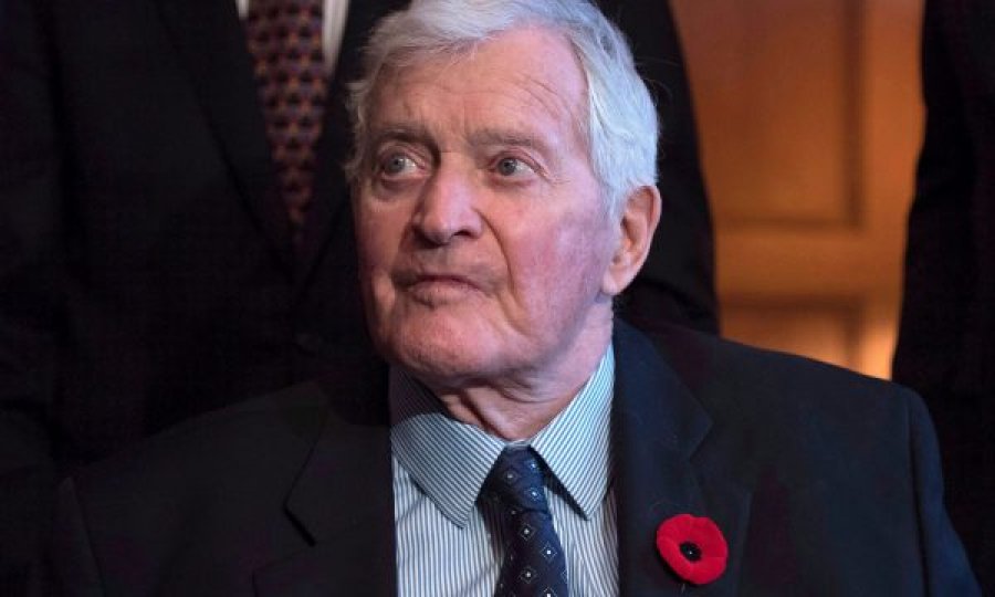 Vdes në moshën 91-vjeçare ish-kryeministri kanadez, John Turner