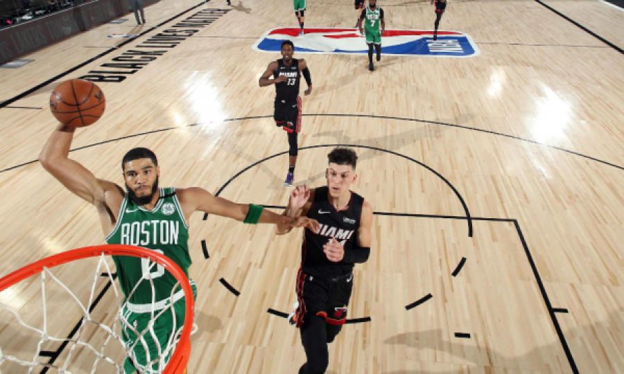 NBA: Celtics fitojnë ndaj Miamit, ndizet gjysmëfinalja