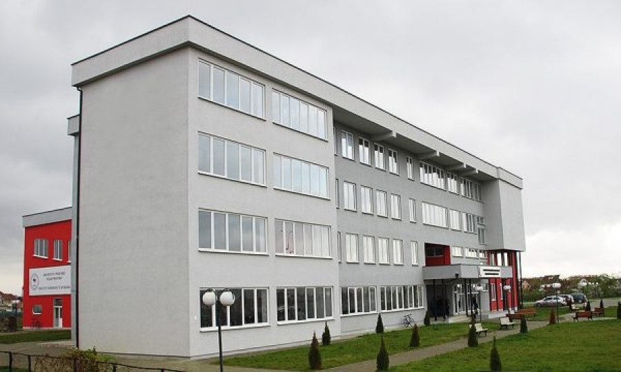 Universiteti i Ferizajt ka hapur konkursin për studentët e rinj në nivelin Bachelor dhe Master