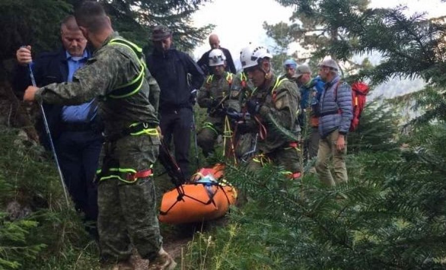 FSK-ja i shpëton 4 qytetarë që kishin mbetur në bjeshkët e Rugovës