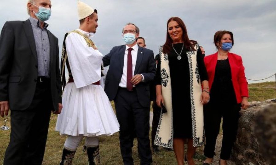 Hoti thotë se Kosova shumë shpejt do të ketë vendin e saj në UNESCO