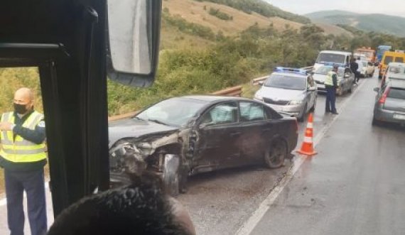 Aksident i rëndë trafiku në magjistralen Prishtinë- Gjilan
