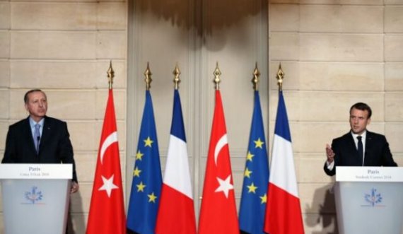 Franca pranon kërkesën e Turqisë për dialog, pas bisedës telefonike Erdogan – Macron