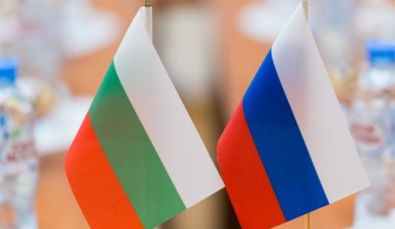 Bullgaria dëbon dy diplomatë rusë pas dyshimeve për spiunim