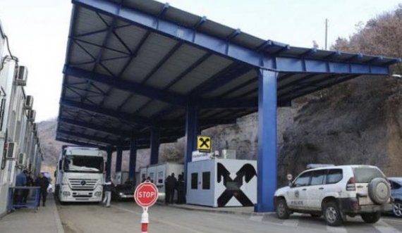 Kaloi ilegalisht kufirin nga Serbia në Kosovë, i konfiskohet vetura në Leposaviq
