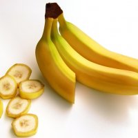 Çfarë i ndodh trupit nëse filloni të konsumoni dy banane çdo ditë? Përfitimet përfshijnë…
