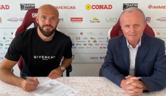 Ajeti kthehet në Itali, nënshkruan me Regginan 