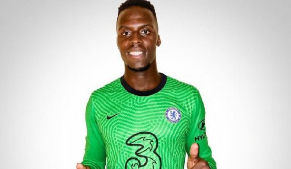 Zyrtare: Chelsea e blen portierin senegalez nga Rennes 