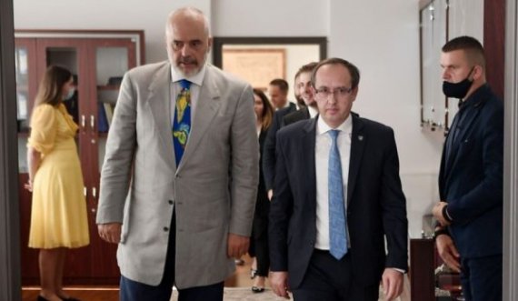 Seanca që e dështoi mbledhjen e përbashkët të Qeverisë së Kosovës e Shqipërisë