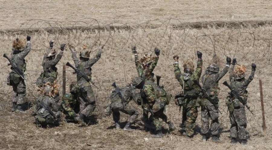Ushtarët e Koresë së Veriut kanë vrarë dhe djegur trupin e zyrtarit të zhdukur nga Korea e Jugut