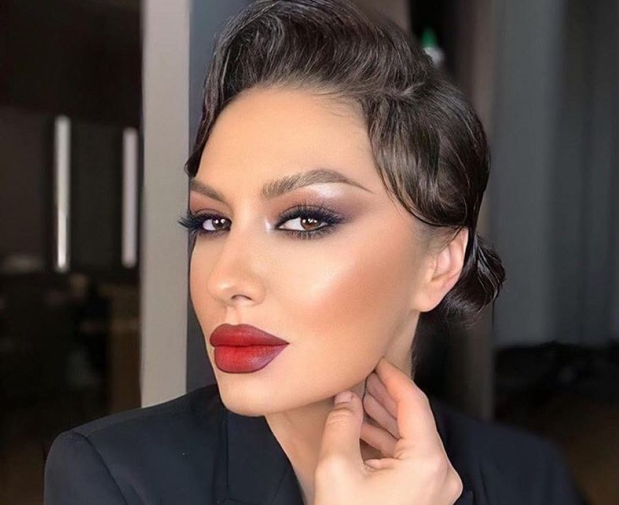 Zonja e muzikës shqipe Adelina Ismaili një artiste e vërtetë