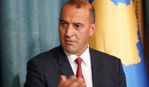 Daut Haradinaj i përgëzon kabinetin qeveritar që janë të pranishëm në Kuvend